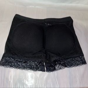 Lacey padded shapewear